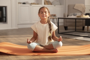 Miért fontos megtanítani a gyermeket a meditációra?