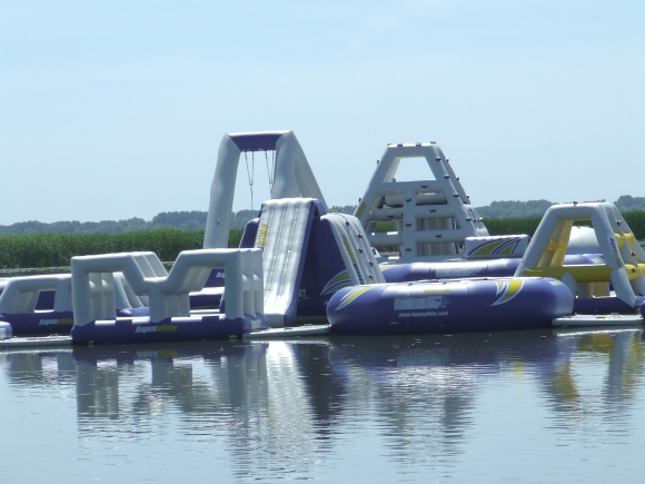 A Tisza-tavon épült meg Közép-Európa legnagyobb vízi játszótere