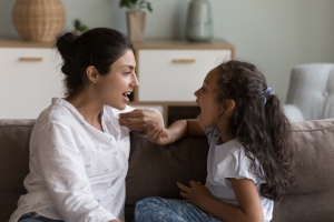 8 „apróság”, amelyek segítségével gyermeked még empatikusabb felnőtté válhat